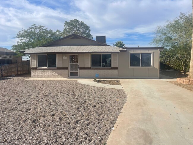 Photo - 1392 W Orchid Pl House