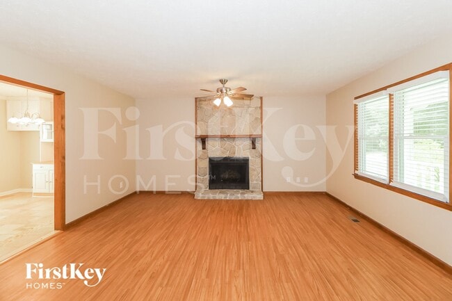 Photo - 104 Sweetgum Cir