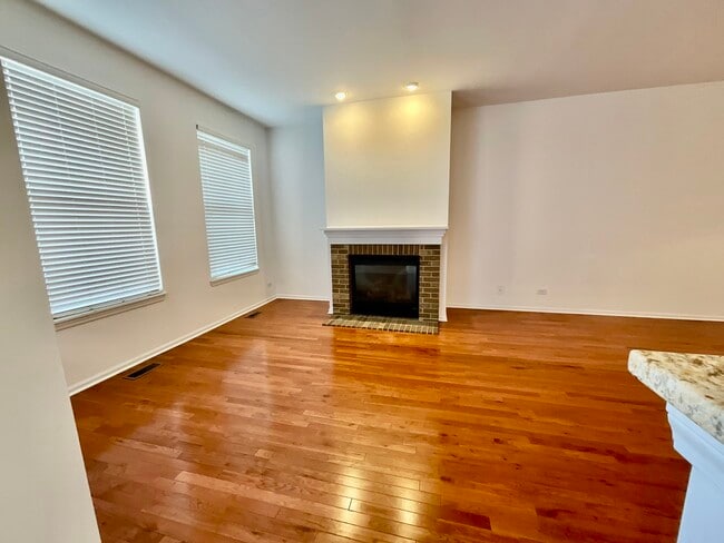 Photo - 1829 Crenshaw Cir