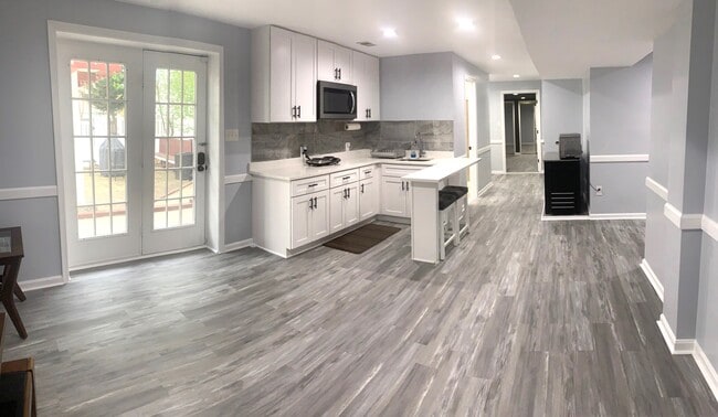 Kitchenette - 14717 Calvary Pl