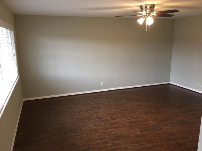 Photo - 718-720 WILLIAMS ST Unit 720 - C