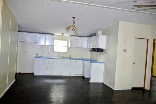 Photo - 8607 Burleson Manor Rd Unit A