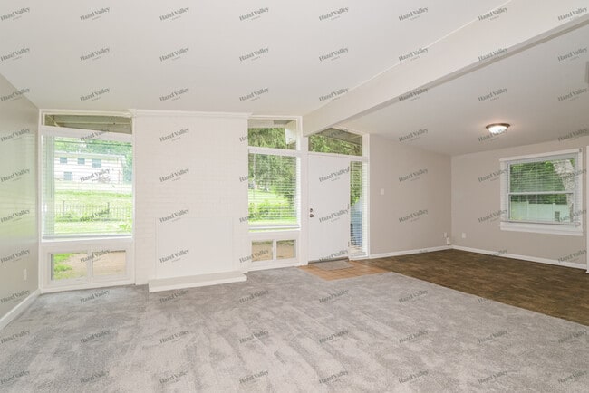 Photo - 1030 Robinwood Dr