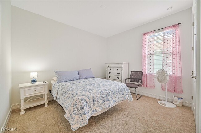 Photo - 2916 Royal Gardens Ave