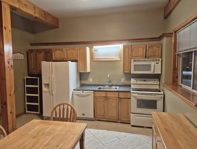 Photo - 17 King Arthur Dr Unidad B