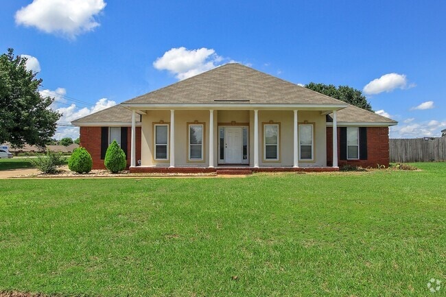 Building Photo - Prattville Rental available now!
