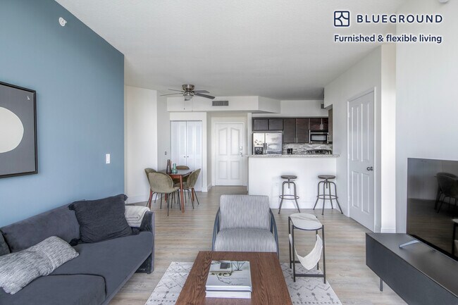 Photo - 987 SW 37th Ave Unidad FL7-ID84