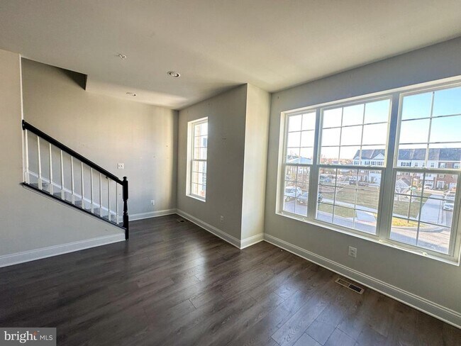 Photo - 525 Roszel Way Townhome