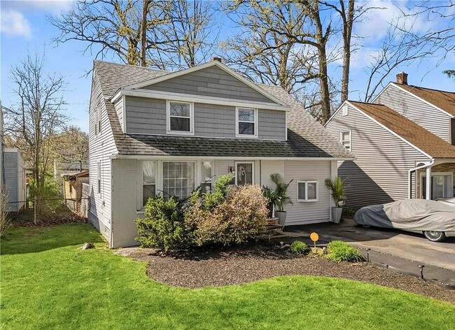 Photo - 19406 Wickfield Ave