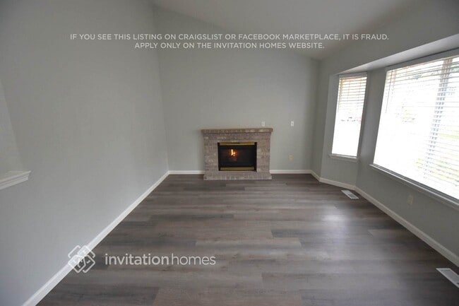 Photo - 5443 Komachin Loop SE