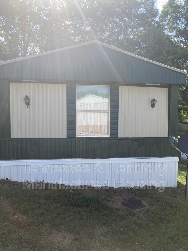 220 Eller Dr