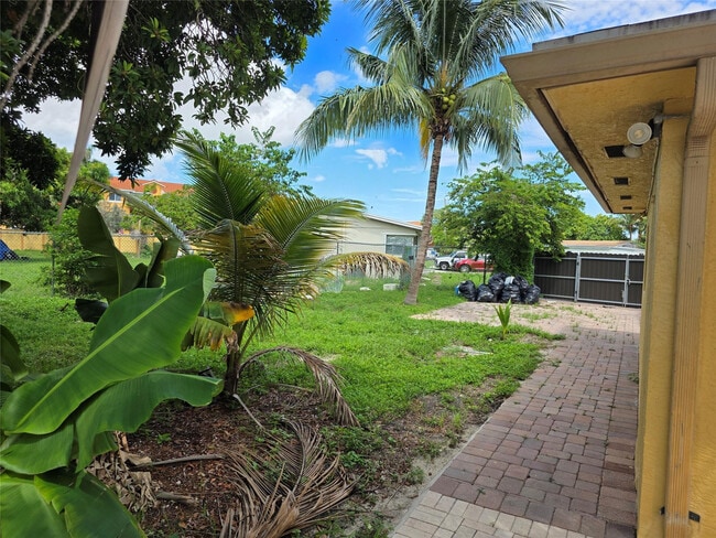 Photo - 4031 NE 8th Ave