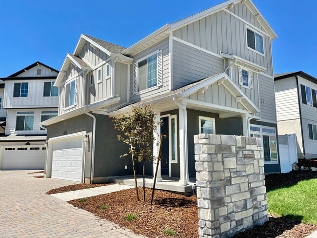 Building Photo - Spacious 2 Story at Holbrook Farms!