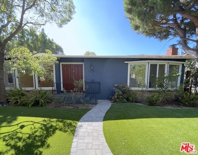 Building Photo - 3735 Laurel Canyon Blvd Rental