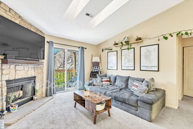 Photo - 916 Tenderfoot Hill Rd Unit 203