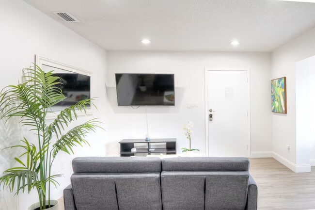 Photo - 470 US-41 Unidad ID1056513P