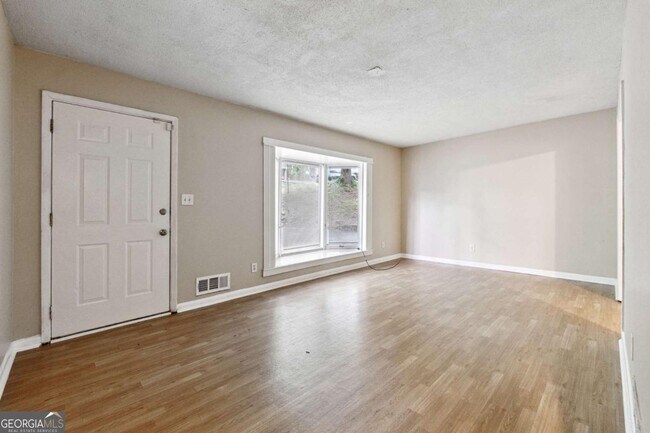 Photo - 5786 Deerfield Trail