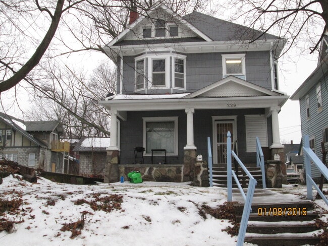 Building Photo - 229 N Washington Ave Unit 1 Rental