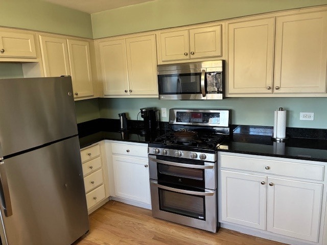 Photo - 108 Chicago Ave