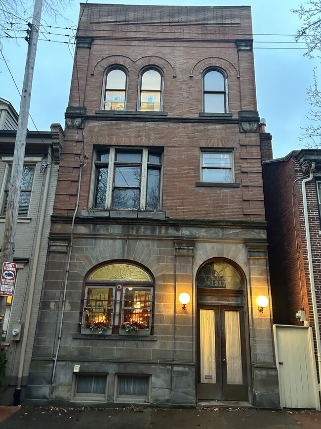 Front of apartment - 1217 Resaca Pl Unit 1st fl