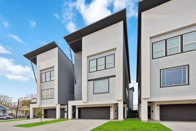 Photo - 705 Gregg St