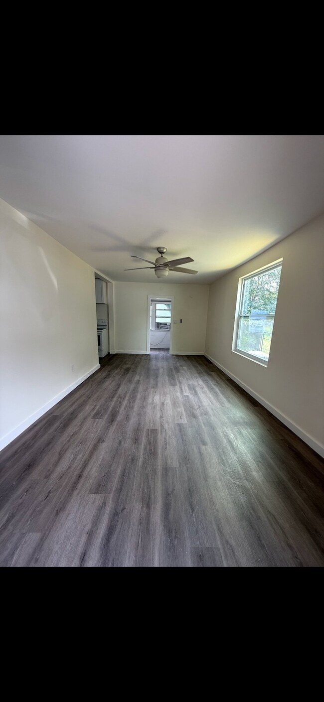 Photo - 720 Texas Ct