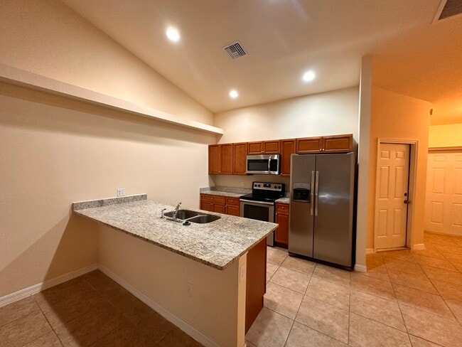 Photo - 618 SE 13th Ave