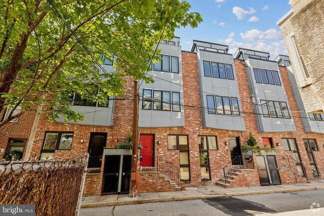 Building Photo - 724 S Bancroft St Rental