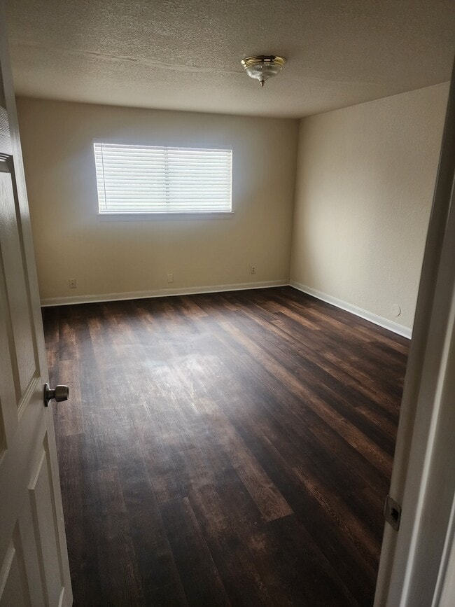 Photo - 1955 Camelot St