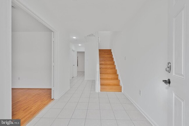 Photo - 22918 Regent Terrace