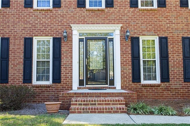 Photo - 1570 Greyfield Trce