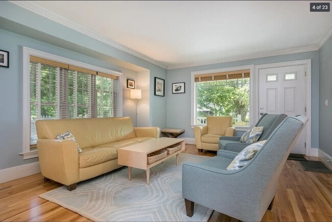 Photo - $2,600 2BD/2BA Single Family Home!! W/D In Unit & Storage in Basement! Available 8/1