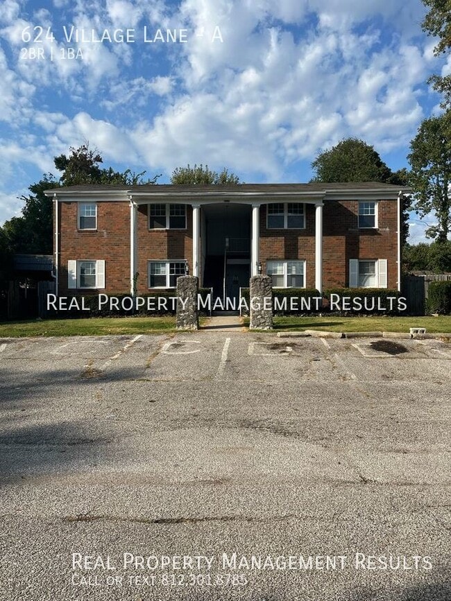 Building Photo - 624 Village Ln Unit A