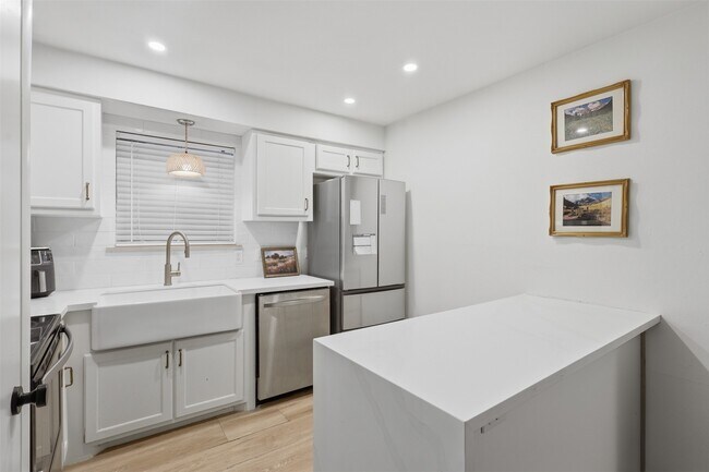 4040 San Felipe St Unit 102