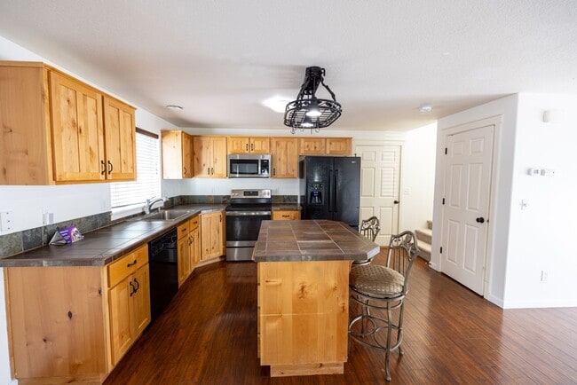 Photo - Three bedroom home one block from Battle Ground Village. - With AC