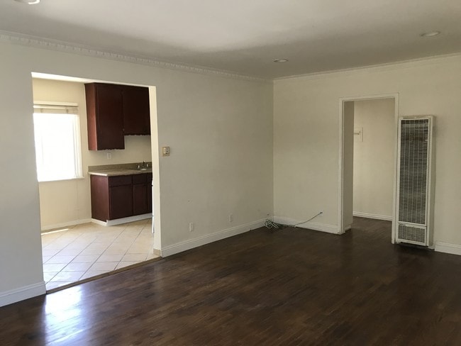 Photo - 3344 Bagley Ave Unit 7