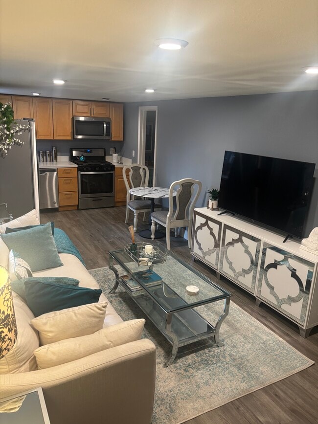 Photo - 1013 9th Ave Unit 1013 9th Avenue