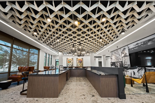 Photo - Blume on Central