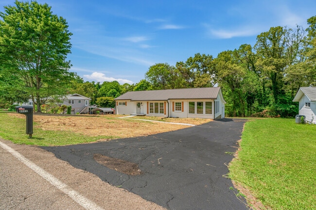 Photo - 6821 Westland Dr