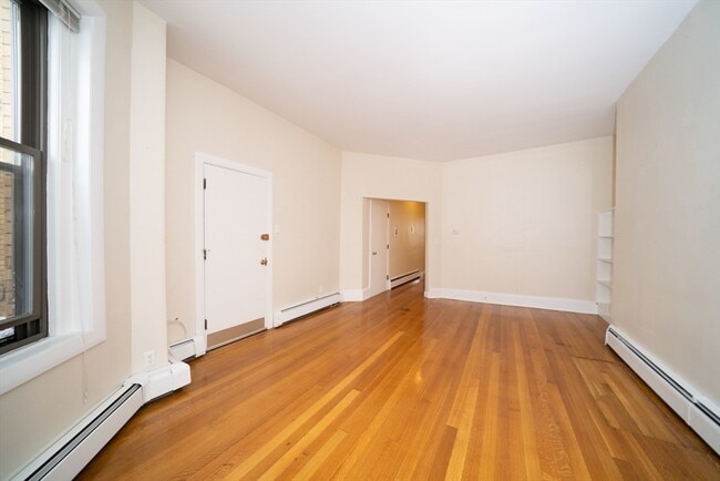 Photo - 1728 Beacon St Unit 1