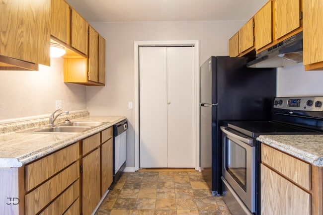 Photo - 4110 Faith Rd