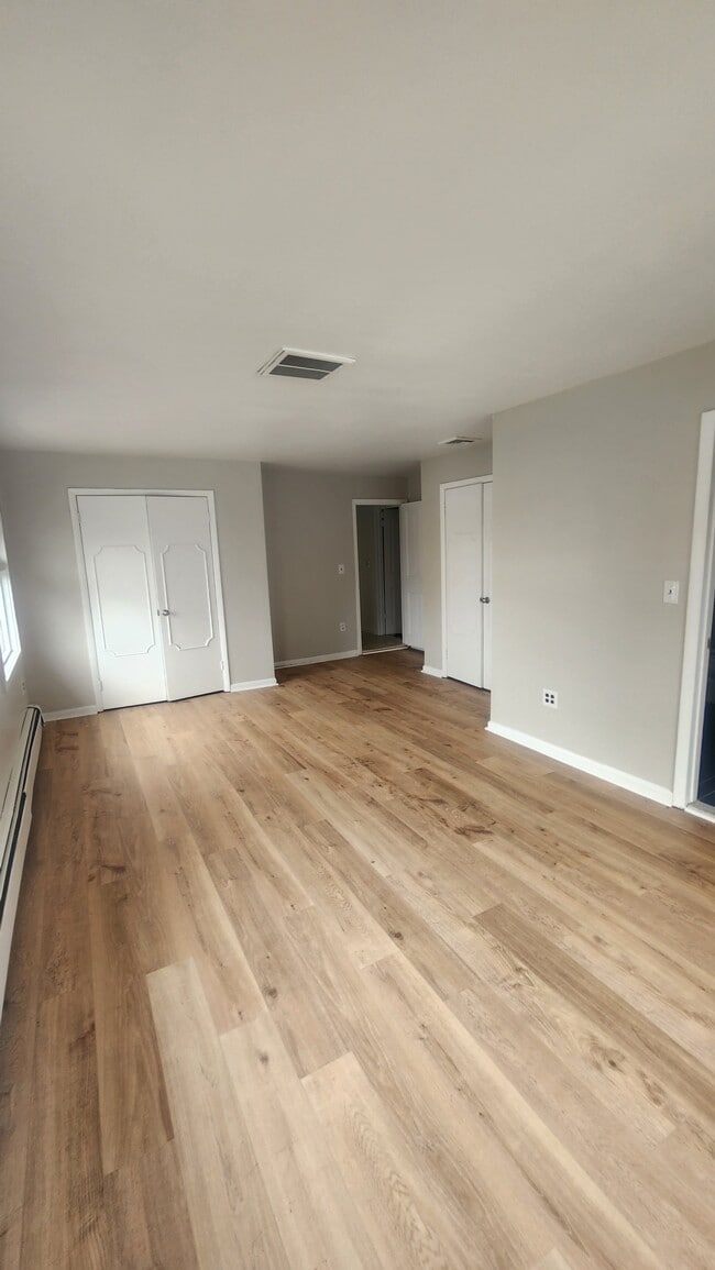 Bedroom - 134 Franklin St