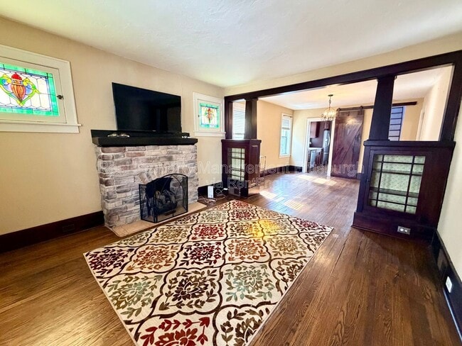 Photo - 1818 Kleber St