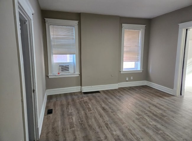 Photo - 3309 Chippewa St Unidad 1st floor