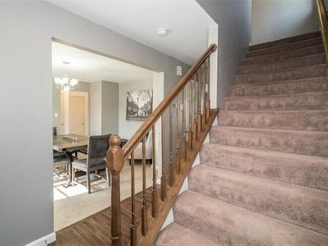 Photo - 3125 Hickory St