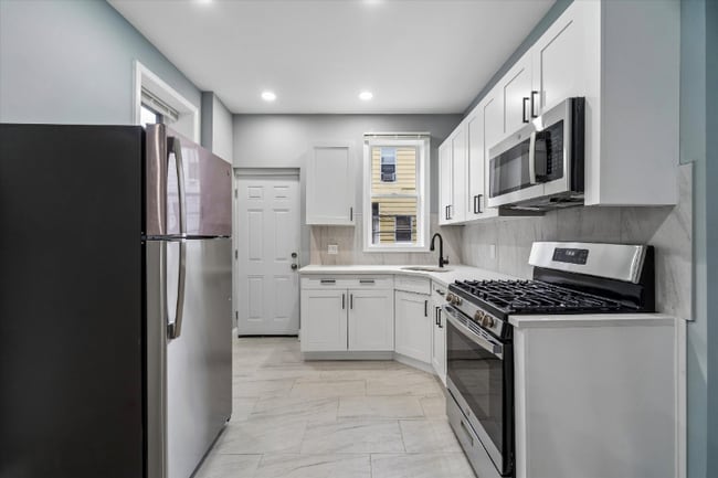 Photo - 5524 Upland St