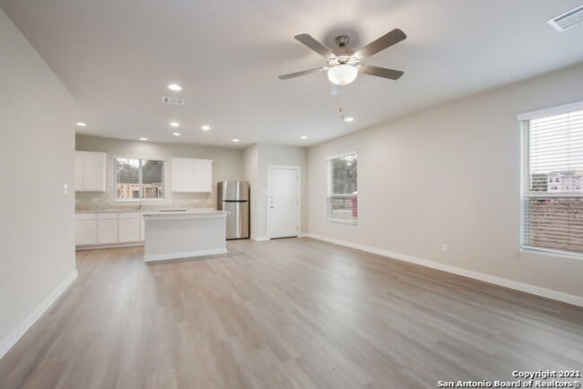 Photo - 1 month free APRIL at Stadium Pointe- Tucked Away & Spacious in Northwest SA