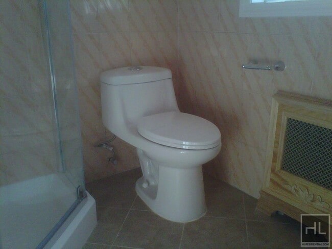 Photo - 69 ROAD Unidad 3