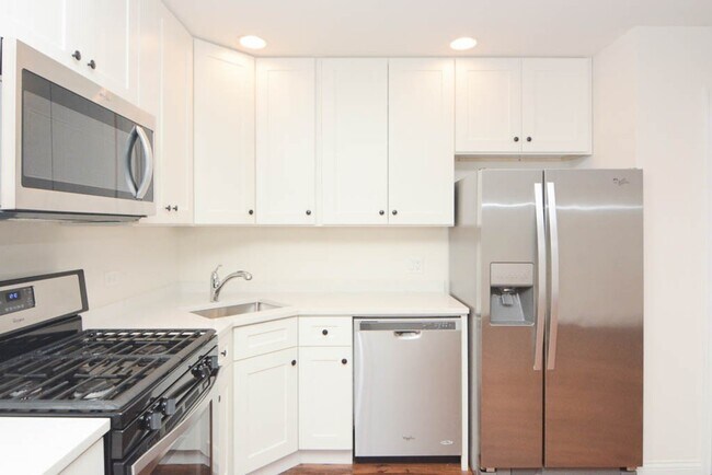 Photo - 3940 N Pulaski Rd Unit 2F