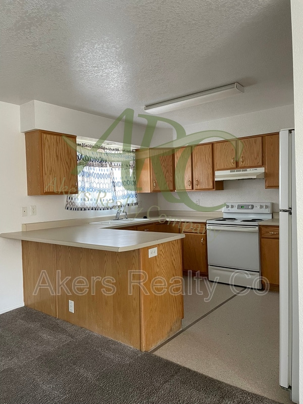 Photo - 2726 Poplar St Unit B